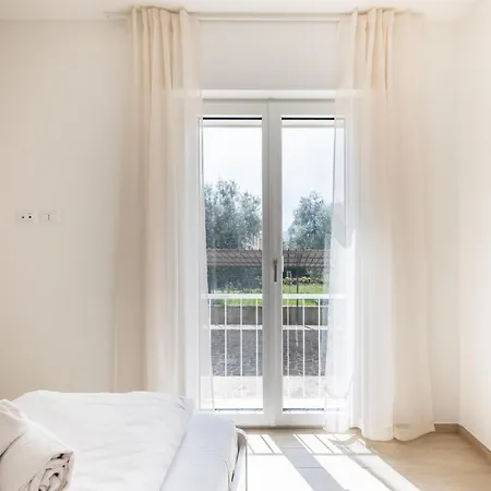 La Finestra Sugli Olivi Apartment